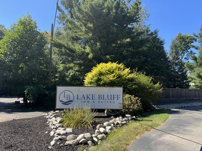 Lake Bluff Inn & Suites (Stieves 4 Season Lake Bluff Motel) - Sept 4 2024